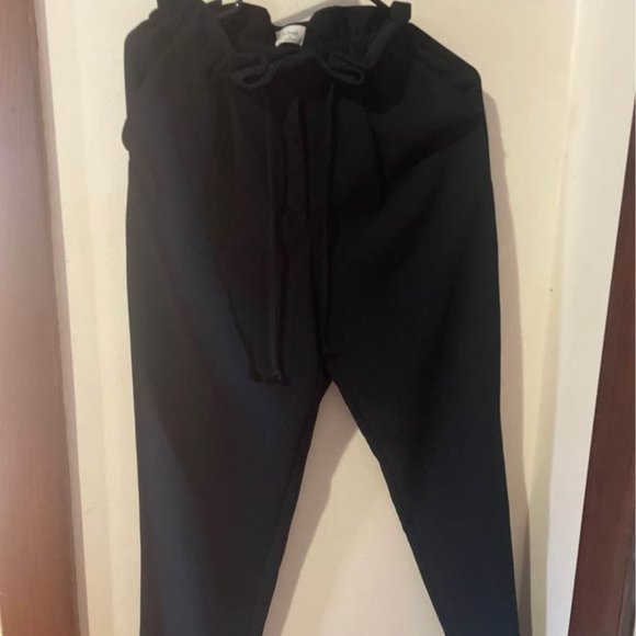 aritzia Wilfred Black Drawstring Pants - Picture 3 of 3